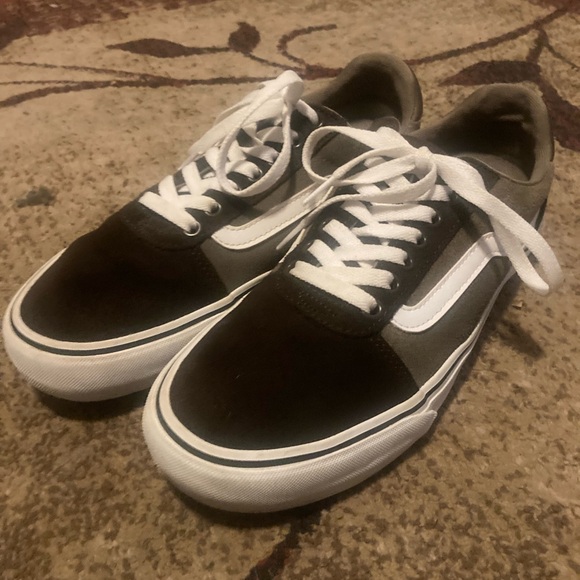 Vans Ward Deluxe Comfort Skating Shoes - Picture 6 of 11